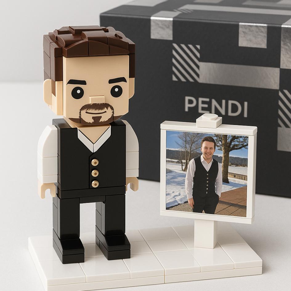 Customized Brick Portrait (One Character)