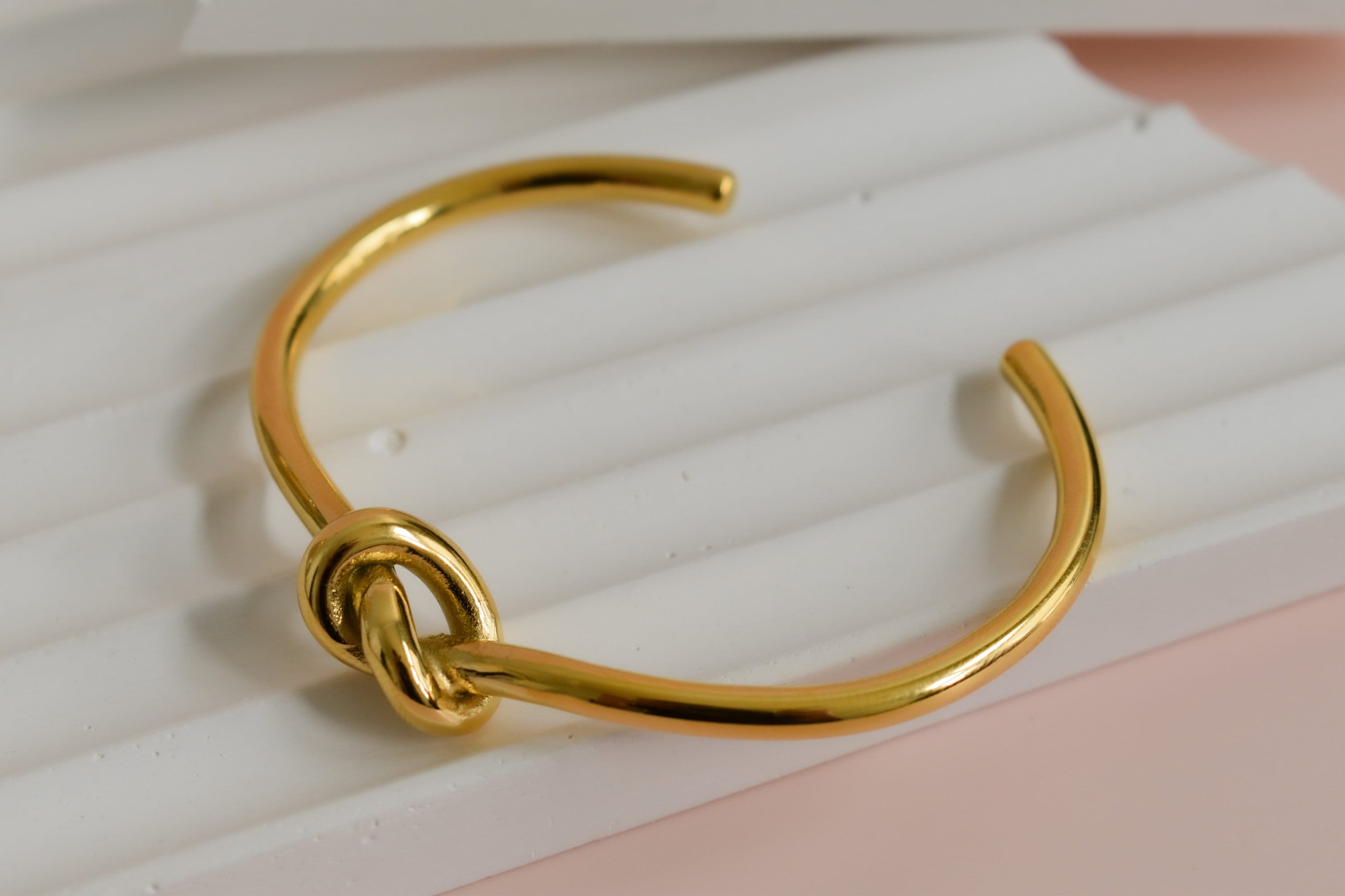 Bracciale Rigido Regolabile Con Nodo