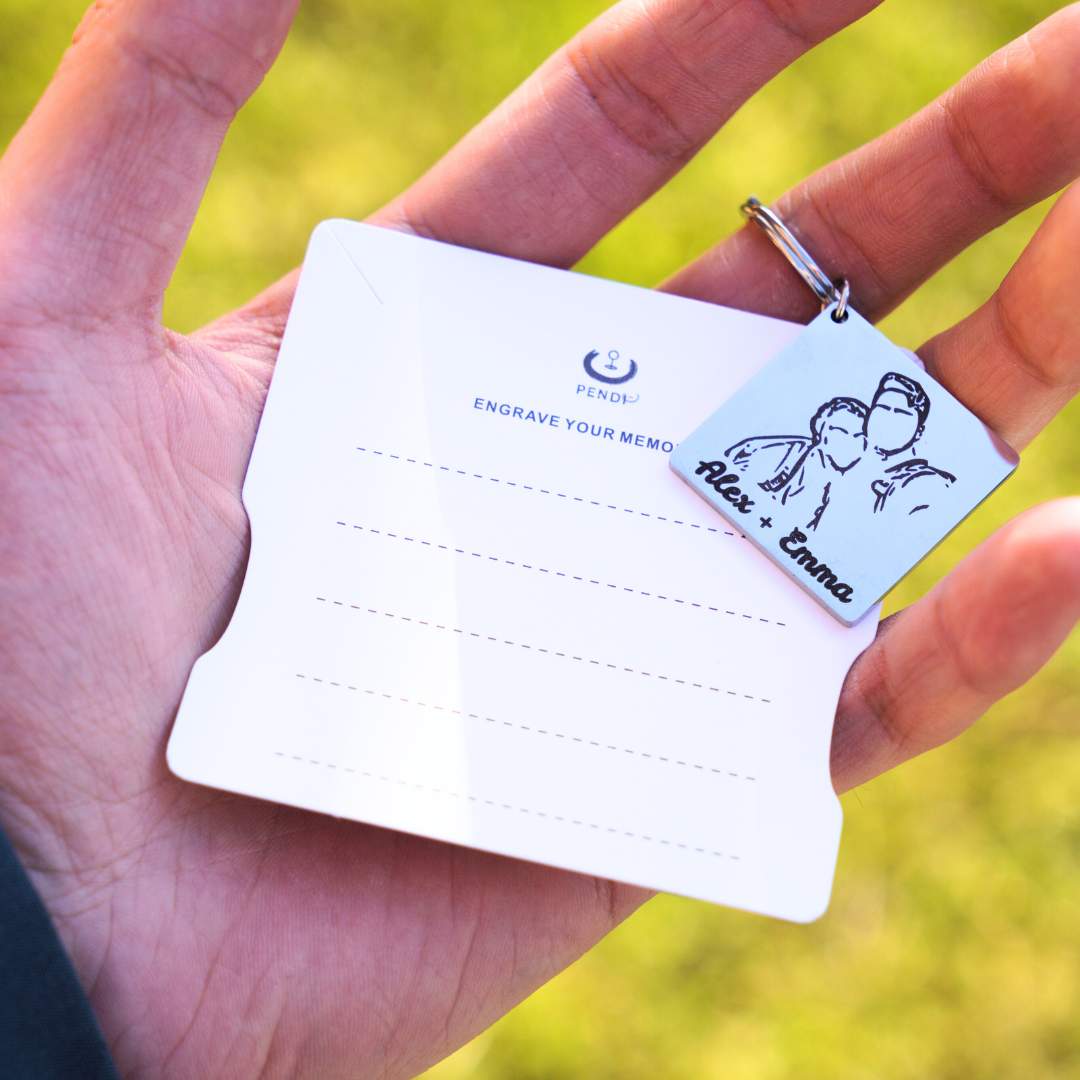 Llavero Cuadrado Personalizado con Foto de Pareja Grabada