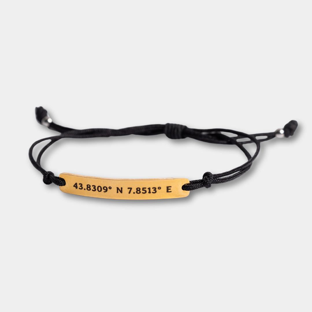 Einfaches aufgereihtes personalisiertes Armband