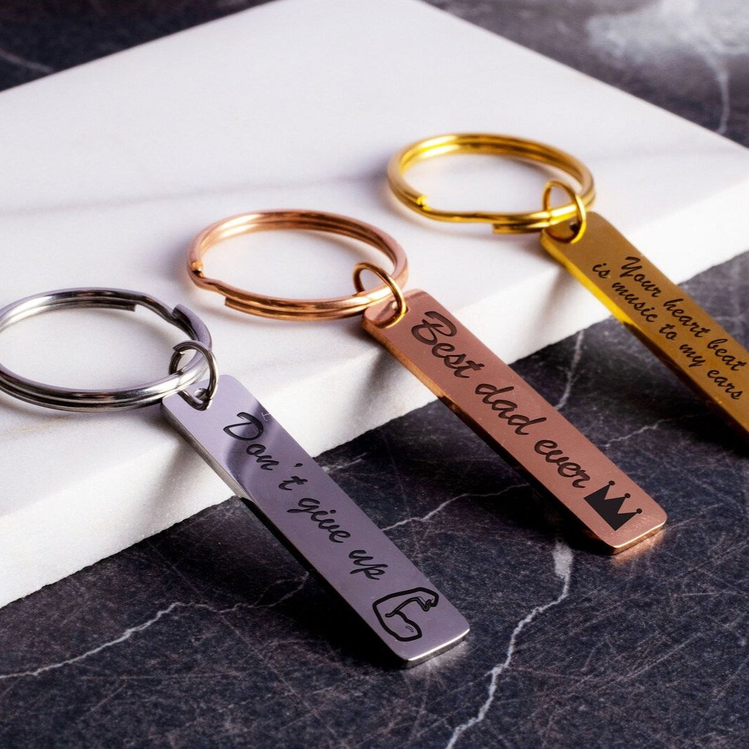 Individualisierter Schlüsselanhänger mit Gravur