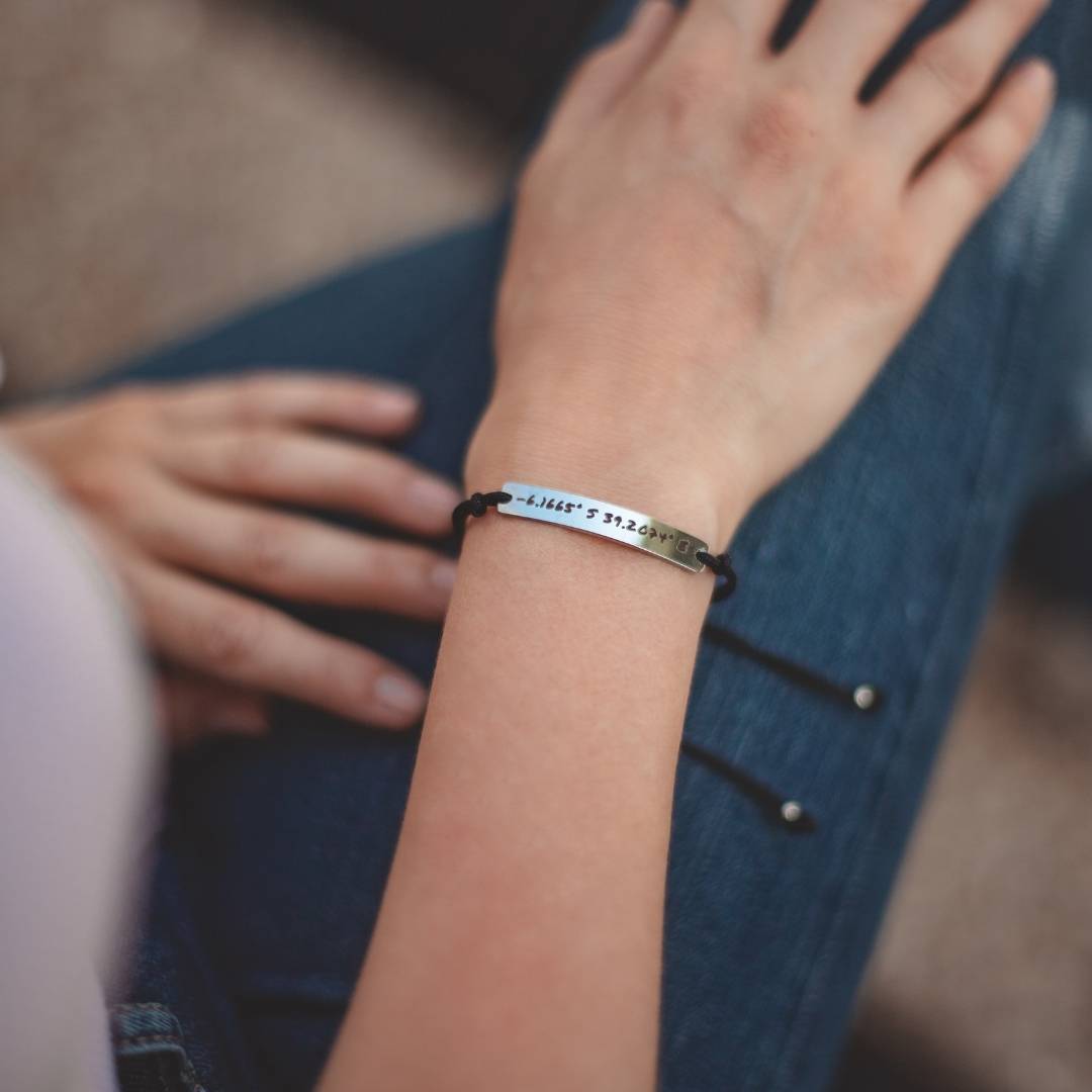 Bracelet lacé simple personnalisé